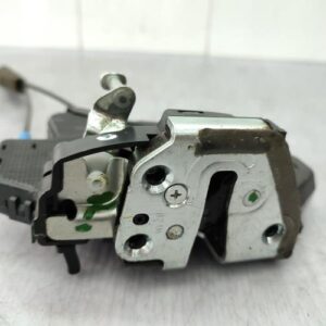 Serrure arriere gauche TOYOTA COROLLA VERSO 2 PHASE 2 Diesel