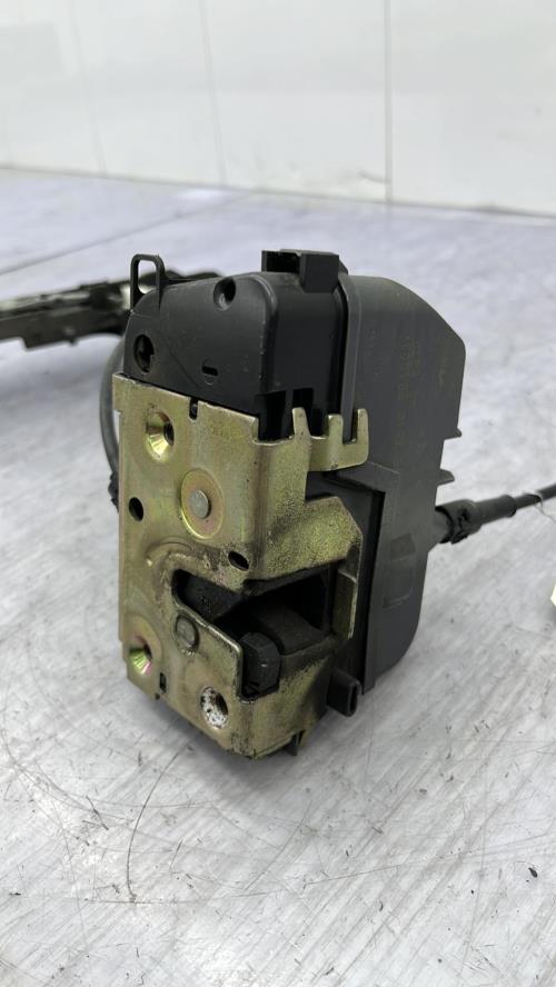 Serrure arriere gauche RENAULT MEGANE 2 PHASE 2 Diesel