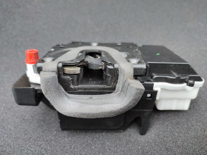 Serrure arriere gauche PEUGEOT 607 PHASE 1 Diesel