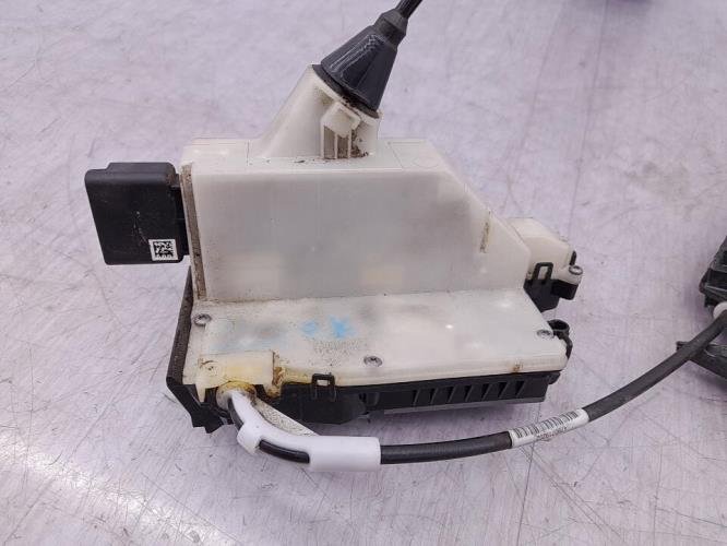 Serrure arriere gauche PEUGEOT 208 1 PHASE 1 Diesel