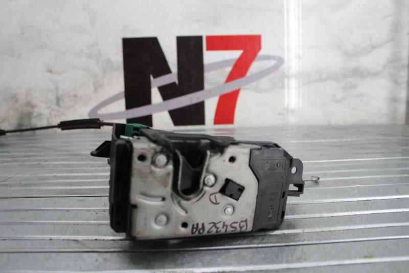 Serrure avant droit OPEL ASTRA H GTC PHASE 1 Diesel