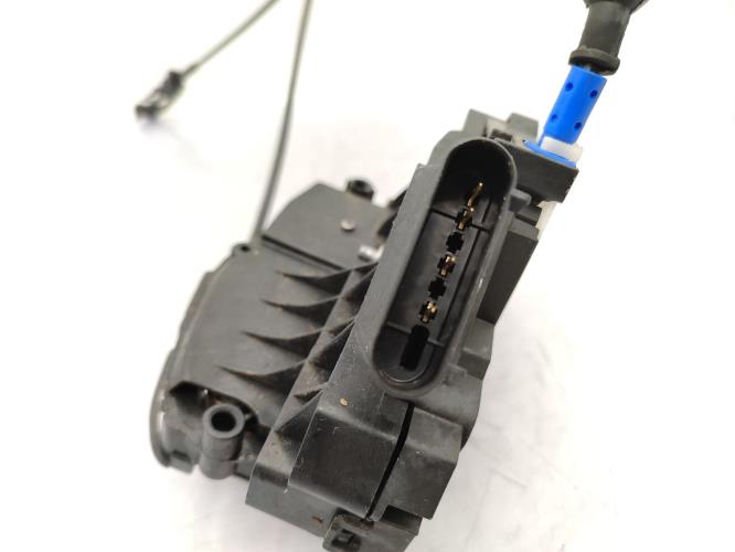 Serrure avant droit FORD FIESTA 6 PHASE 1 Diesel