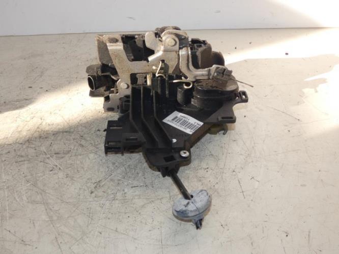 Serrure avant droit VOLKSWAGEN CADDY 3 PHASE 1 Diesel