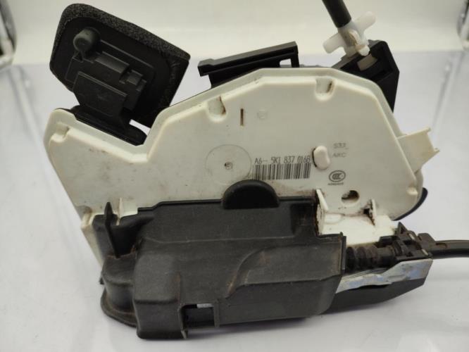 Serrure avant droit VOLKSWAGEN GOLF 6 Diesel