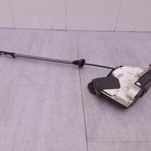 Serrure avant droit VOLKSWAGEN POLO 5 PHASE 1 Essence