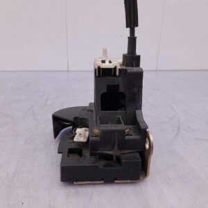 Serrure avant droit RENAULT CLIO 2 PHASE 2 Essence