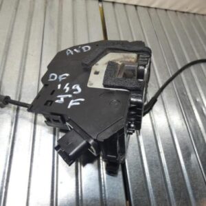 Serrure avant droit RENAULT CLIO 4 PHASE 1 Diesel
