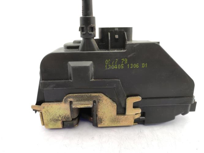 Serrure avant droit RENAULT MEGANE 2 PHASE 1 Diesel