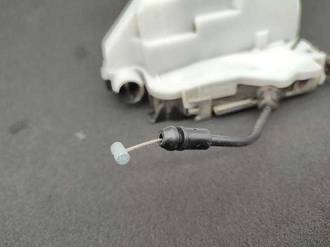 Serrure avant droit RENAULT SCENIC 2 PHASE 2 Diesel