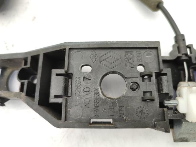 Serrure avant droit RENAULT CLIO 3 PHASE 2 BREAK Essence