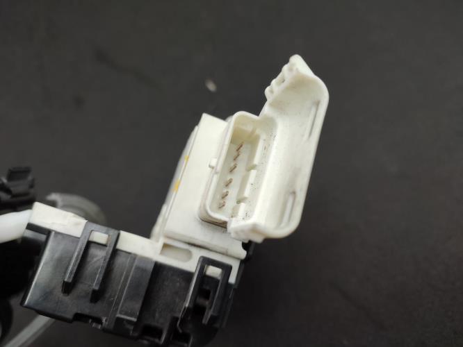 Serrure avant droit PEUGEOT 1007 Diesel