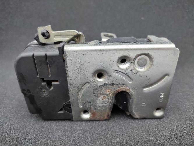 Serrure avant droit PEUGEOT 206+ Diesel