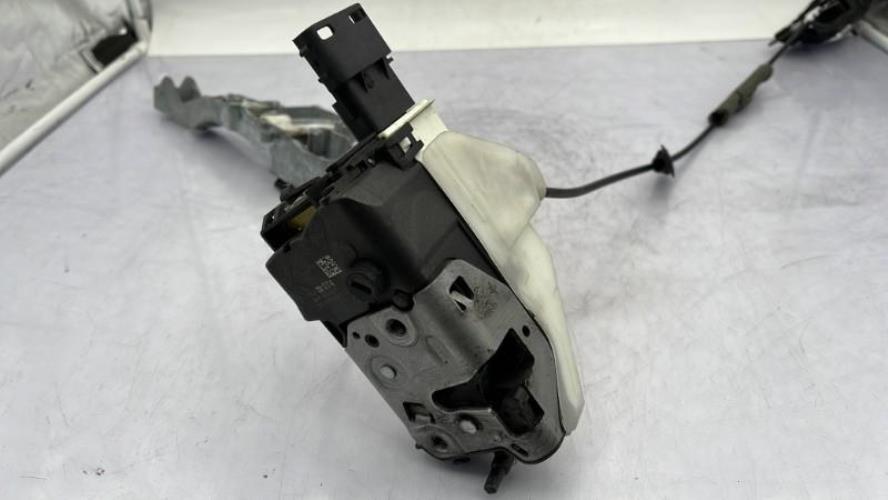 Serrure avant droit PEUGEOT 308 1 PHASE 2 Diesel