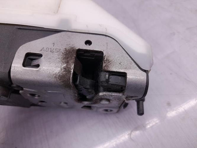 Serrure avant droit PEUGEOT 308 1 SW PHASE 2 BREAK Diesel