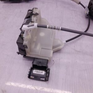 Serrure avant droit CITROEN C3 3 PHASE 2 Essence