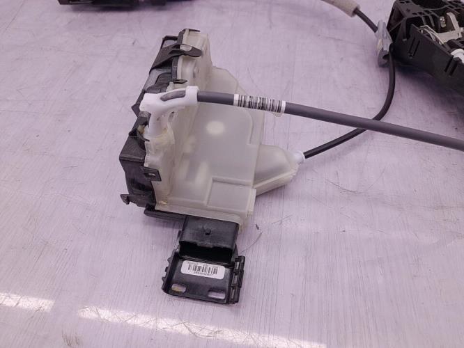 Serrure avant droit CITROEN C3 3 PHASE 2 Essence