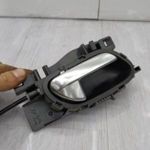 Serrure avant droit PEUGEOT 208 1 PHASE 2 Diesel
