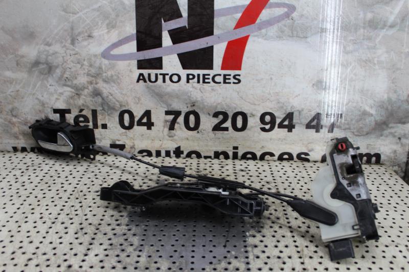 Serrure avant droit PEUGEOT 208 1 PHASE 1 Diesel