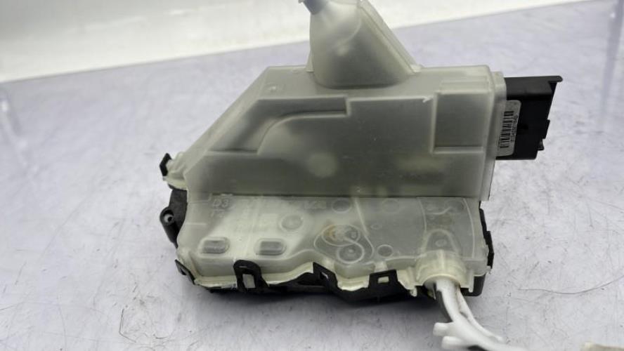 Serrure avant droit CITROEN C3 AIRCROSS 1 PHASE 1 Essence