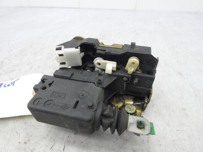 Serrure avant droit RENAULT CLIO 1 PHASE 3 Essence