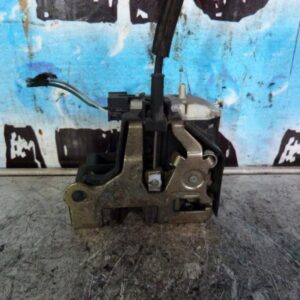 Serrure avant droit RENAULT CLIO 2 PHASE 2 Essence