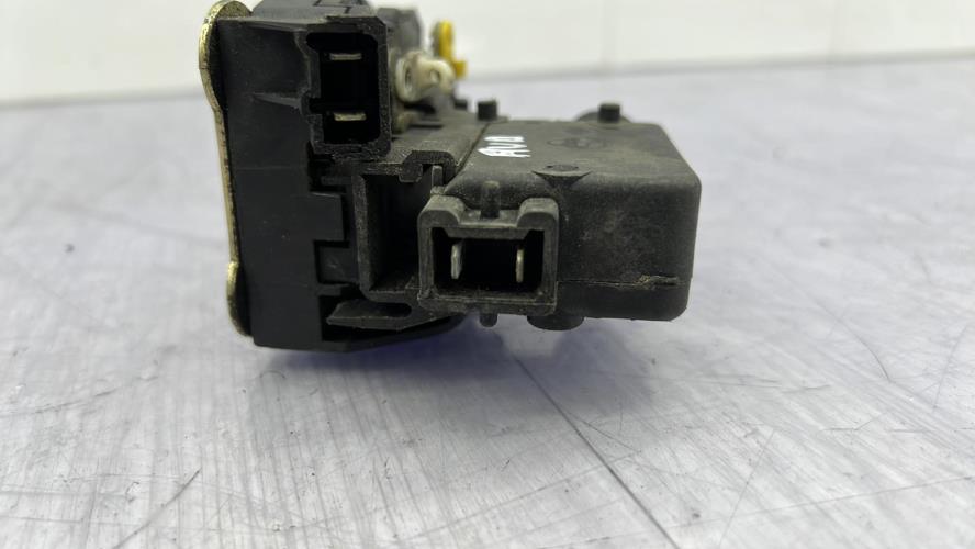 Serrure avant droit RENAULT SAFRANE PHASE 1 Diesel