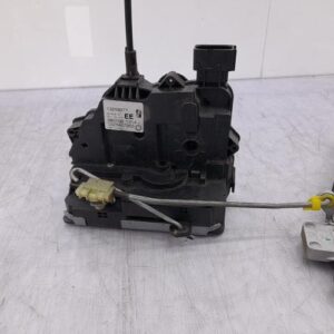 Serrure avant gauche OPEL CORSA D PHASE 1 Essence