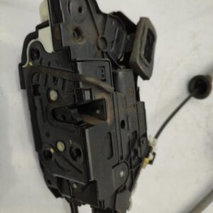 Serrure avant gauche VOLKSWAGEN POLO 5 PHASE 1 Diesel