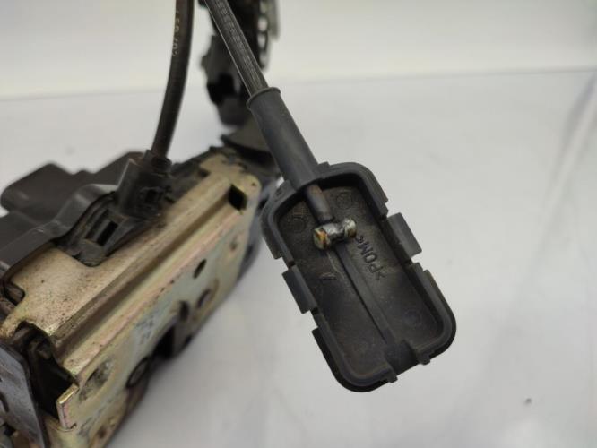 Serrure avant gauche RENAULT MEGANE 2 PHASE 1 Diesel