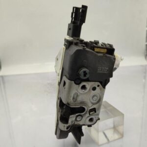 Serrure avant gauche PEUGEOT 308 1 PHASE 1 Diesel