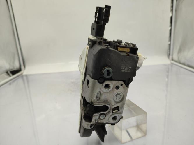 Serrure avant gauche PEUGEOT 308 1 PHASE 1 Diesel