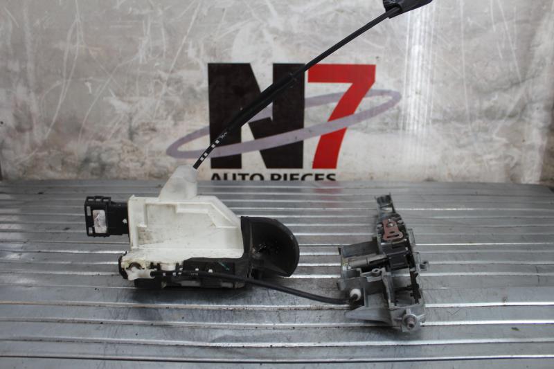 Serrure avant gauche CITROEN C5 2 Diesel