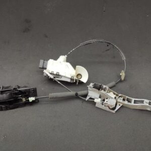 Serrure avant gauche CITROEN DS3 CABRIOLET PHASE 1 Diesel