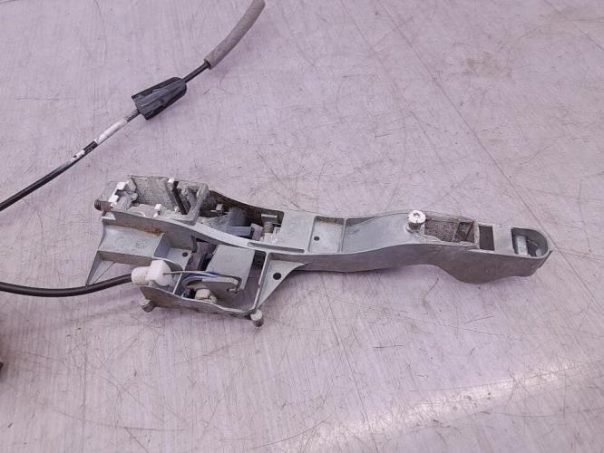 Serrure avant gauche PEUGEOT 208 1 PHASE 1 Diesel