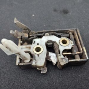 Serrure avant gauche VOLKSWAGEN GOLF 2 Essence
