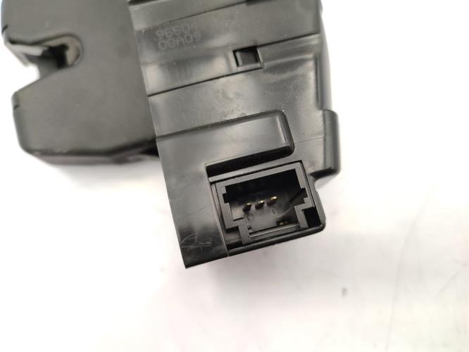 Serrure de coffre CITROEN C5 2 Diesel