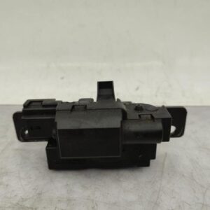 Serrure de coffre RENAULT CLIO 3 PHASE 2 Diesel