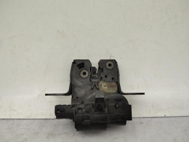 Serrure de coffre RENAULT CLIO 3 PHASE 2 Diesel