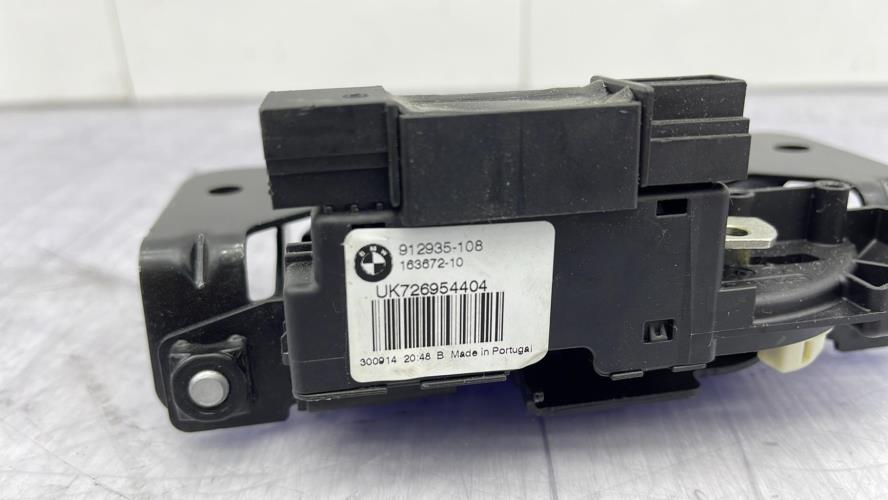 Serrure de coffre BMW