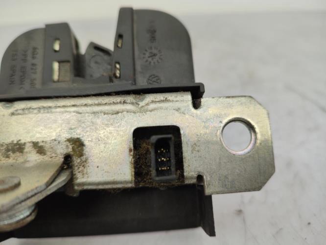 Serrure de hayon VOLKSWAGEN POLO 4 PHASE 2 Diesel