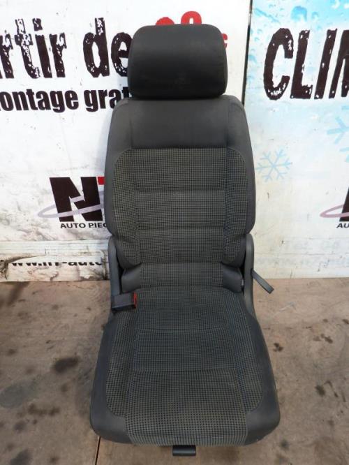 Siege arriere droit VOLKSWAGEN TOURAN 1 PHASE 1 Diesel