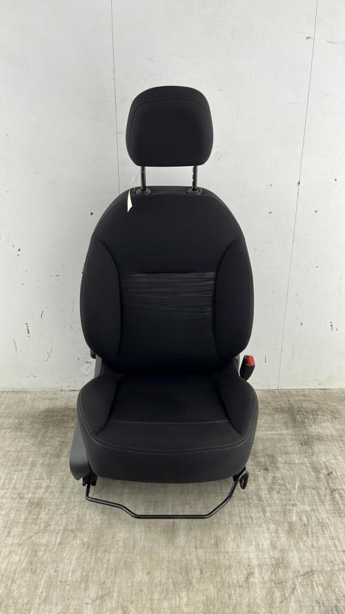 Siege avant droit PEUGEOT 208 1 PHASE 1 Diesel