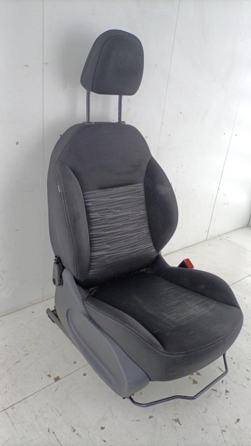 Siege avant droit PEUGEOT 208 1 PHASE 2 Diesel