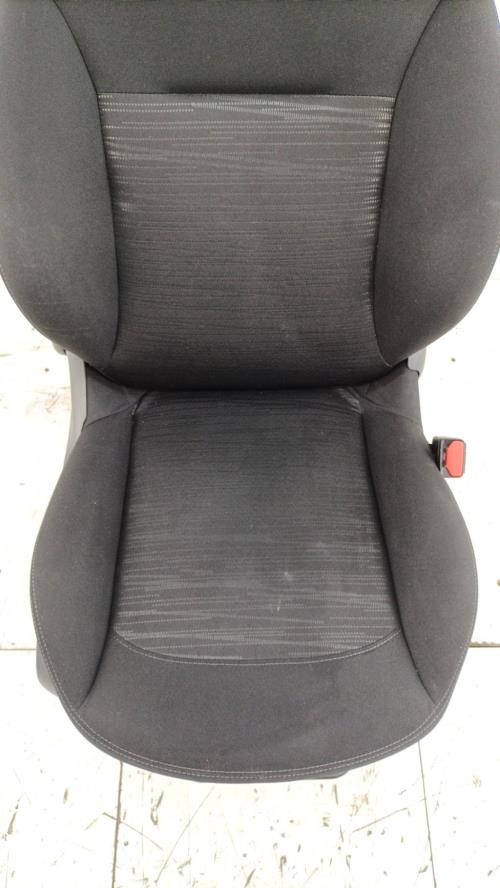 Siege avant droit PEUGEOT 208 1 PHASE 2 Diesel