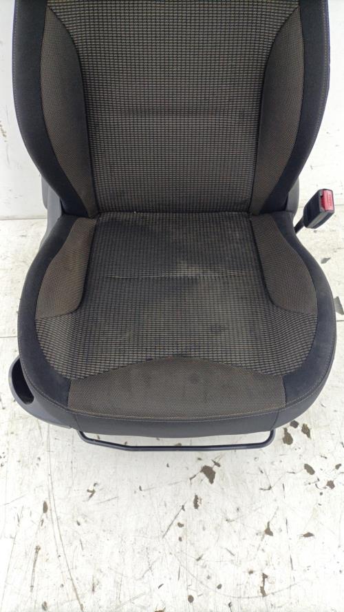 Siege avant droit PEUGEOT 308 1 SW PHASE 2 BREAK Diesel