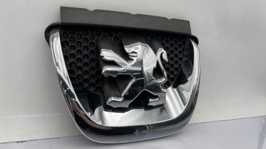 Sigle de calandre PEUGEOT 308 1 SW PHASE 1 BREAK Diesel