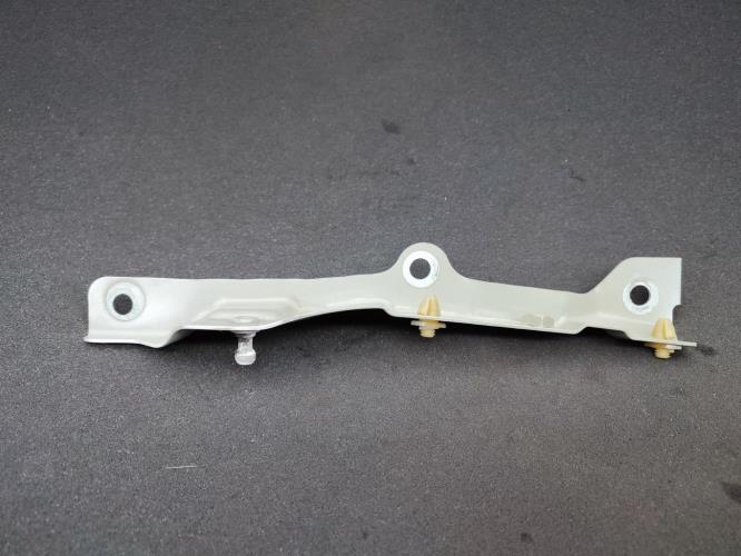 Support aile gauche RENAULT CLIO 4 PHASE 1 Essence