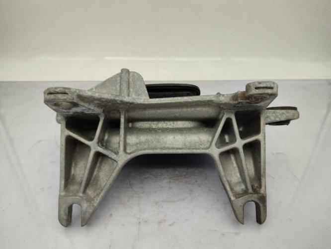 Support moteur gauche RENAULT TALISMAN BREAK Diesel