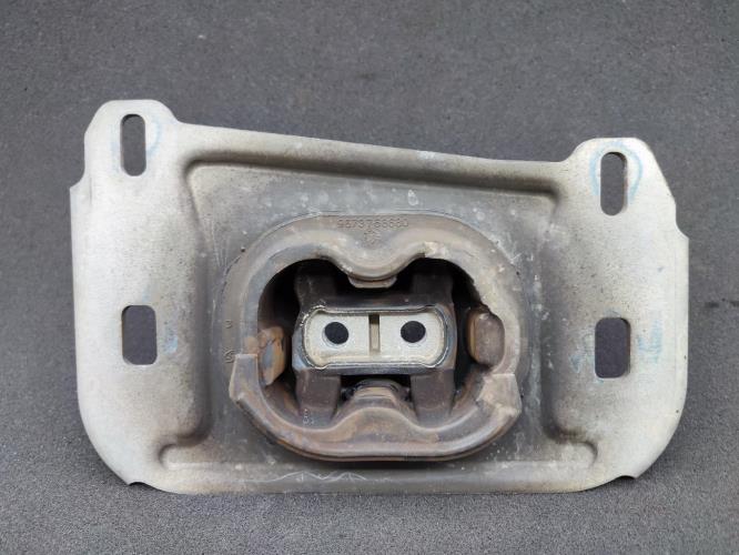 Support moteur gauche PEUGEOT 308 2 PHASE 2 Diesel