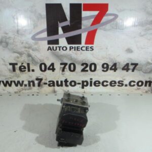 Bloc ABS (freins anti-blocage) TOYOTA YARIS 1 PHASE 2 Diesel